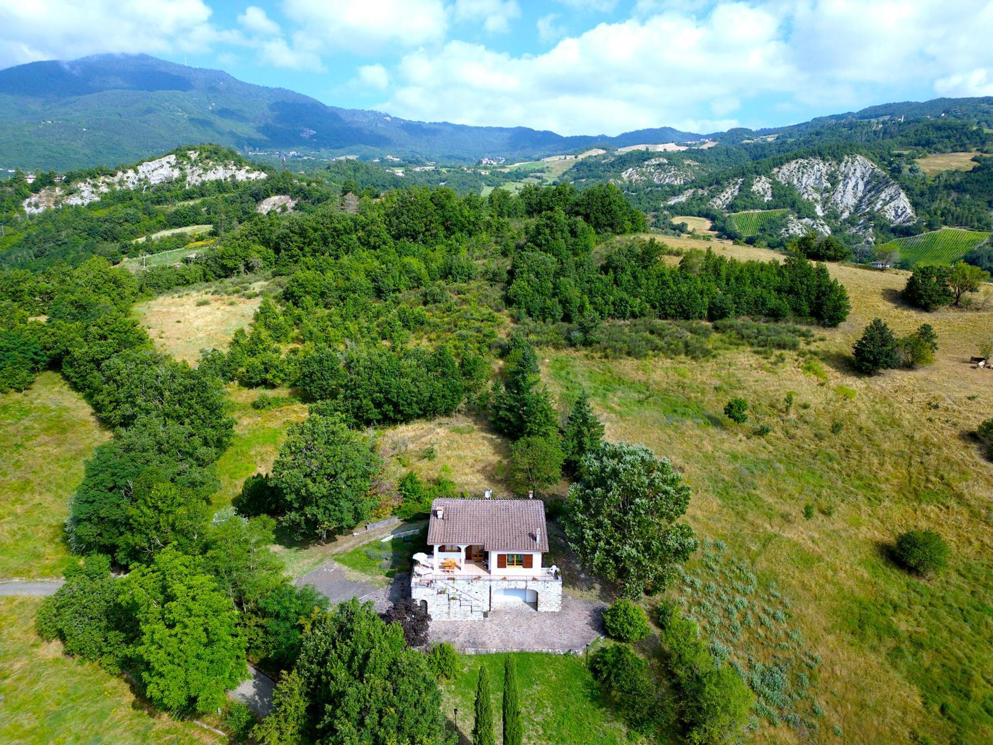 Casa Del Bosco - Vista Mozzafiato & Parco 4 Ettari Villa Bobbio Eksteriør bilde